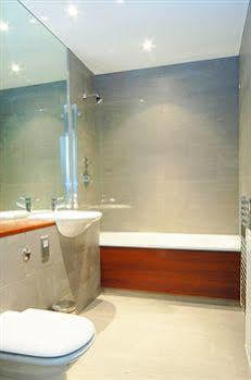 Max At Reading Number 18 Serviced Apartments Экстерьер фото