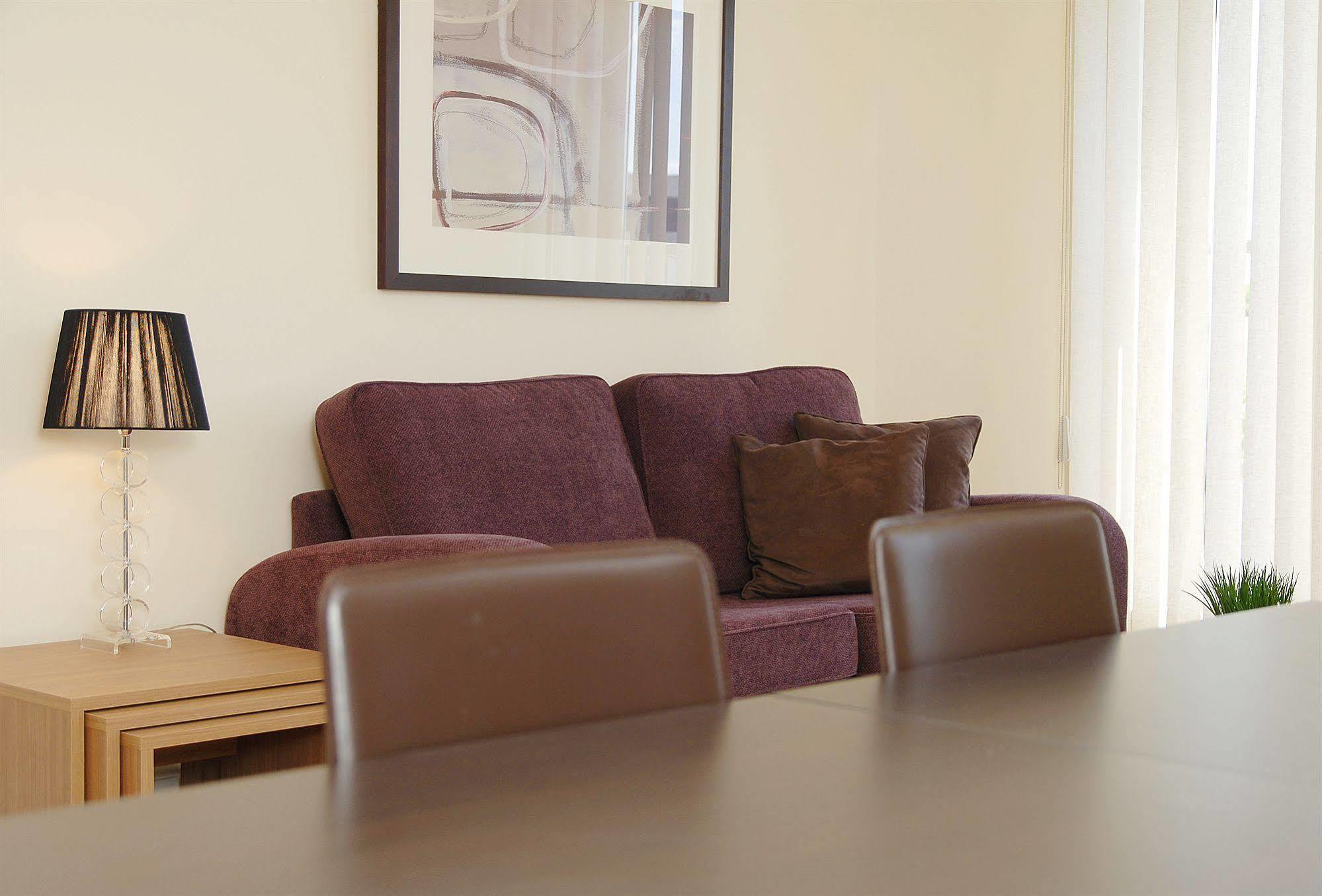 Max At Reading Number 18 Serviced Apartments Номер фото